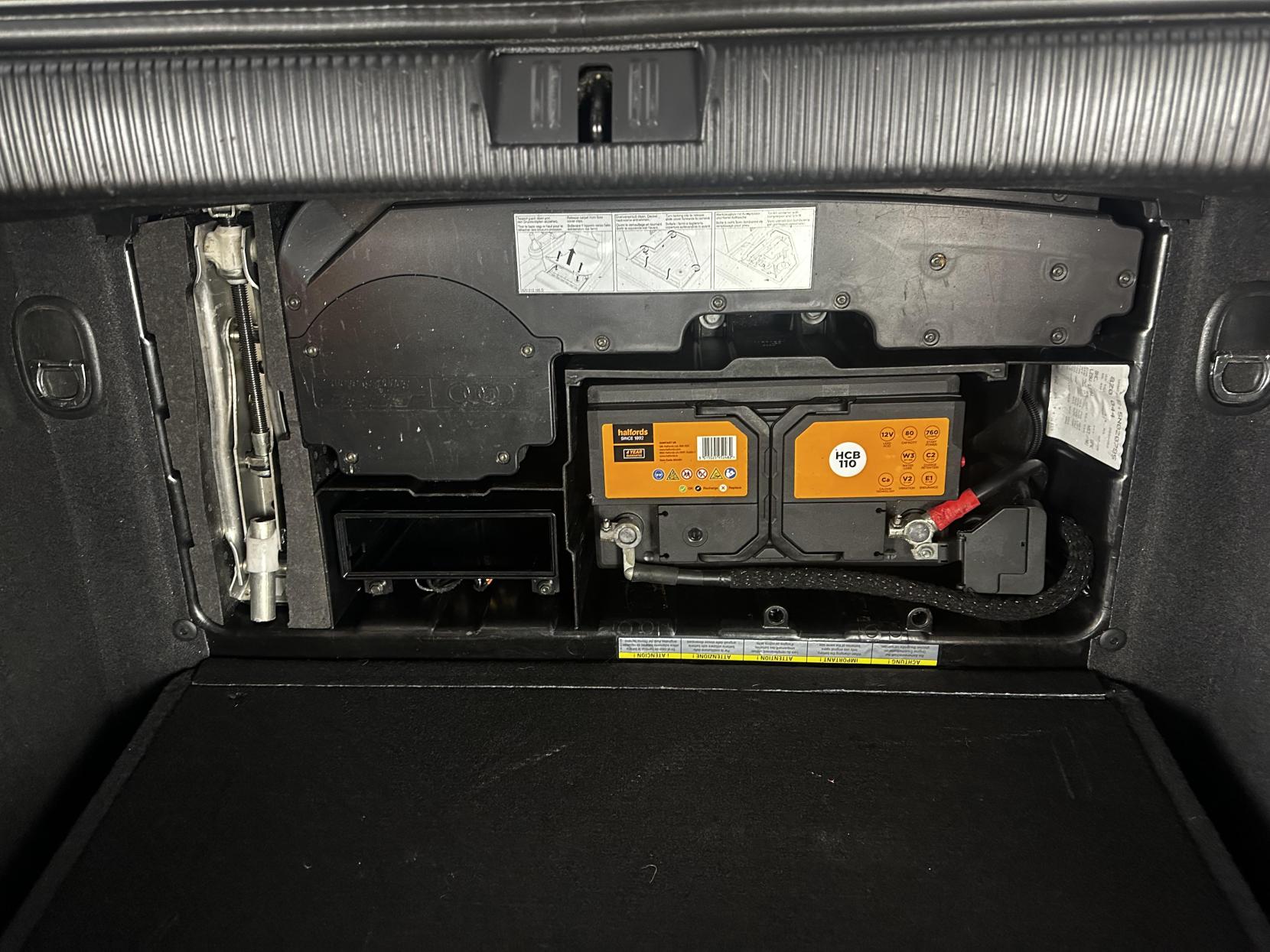 Audi A2 1.4 TDI SE Hatchback 5dr Diesel Manual (119 g/km, 75 bhp)