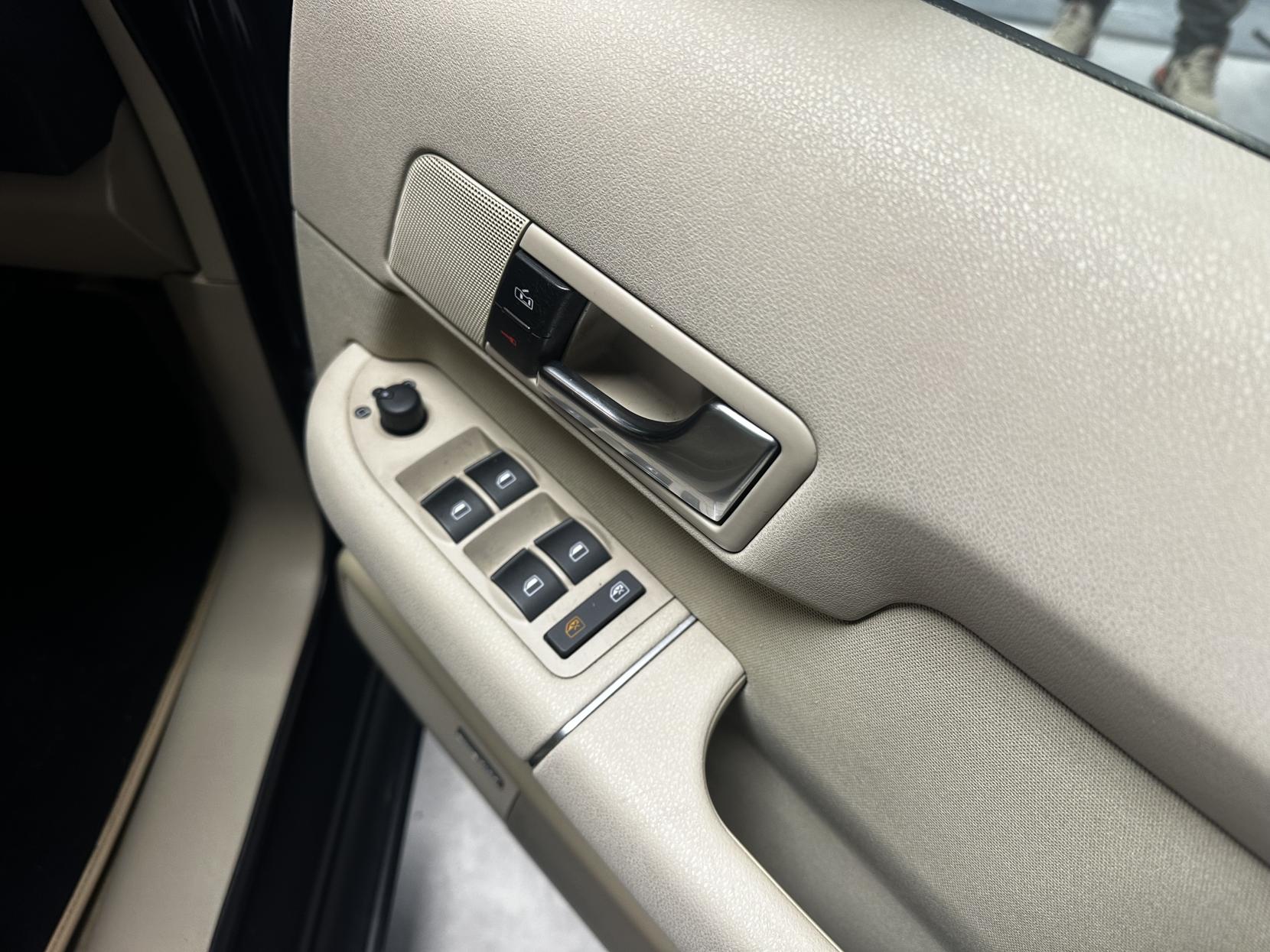 Audi A2 1.4 TDI SE Hatchback 5dr Diesel Manual (119 g/km, 75 bhp)