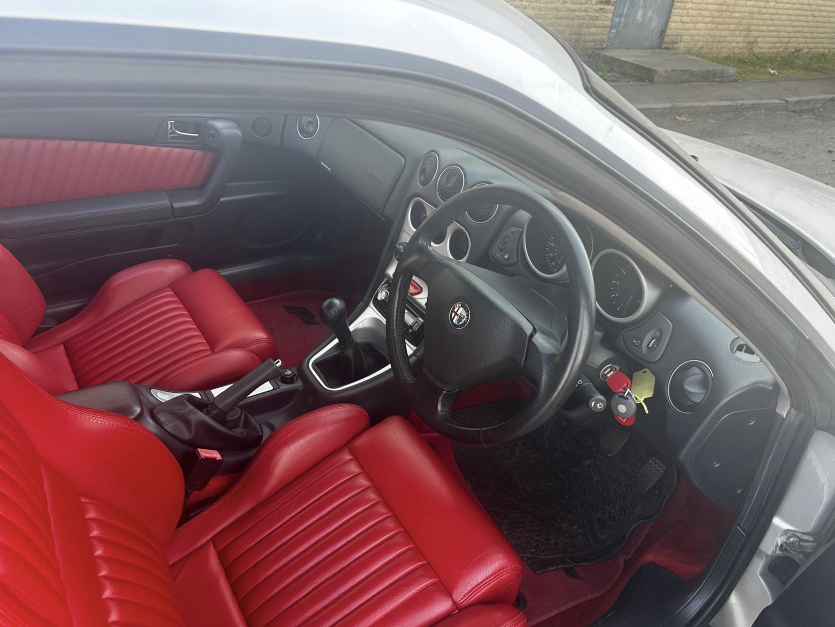 Alfa Romeo GTV 2.0 T.Spark 16V Turismo Coupe 2dr Petrol Manual (220 g/km, 155 bhp)