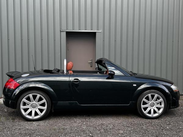 Audi TT 3.2 V6 Roadster 2dr Petrol Manual quattro (257 g/km, 247 bhp)