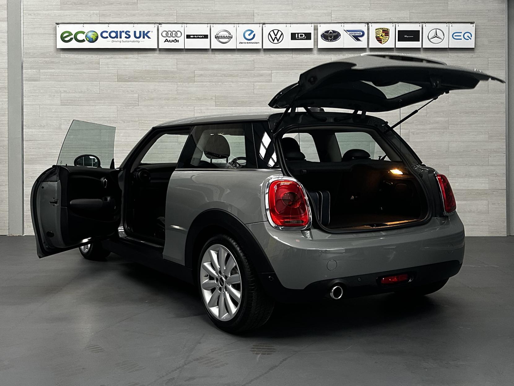 MINI Cooper 1.5 Cooper Hatchback 3dr Petrol Manual Euro 6 (s/s) (136 ps)