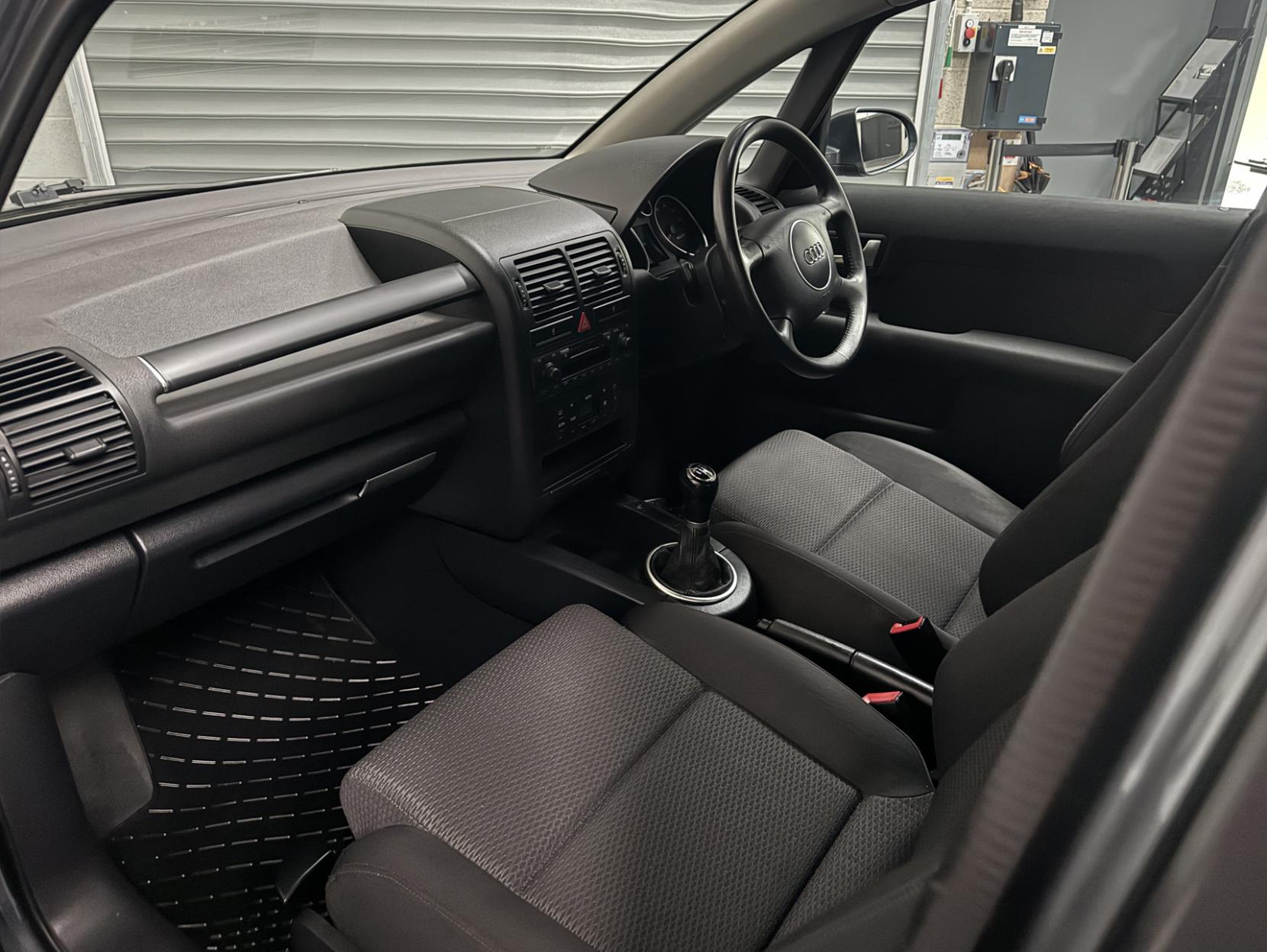 Audi A2 1.4 TDI SE Hatchback 5dr Diesel Manual (119 g/km, 75 bhp)