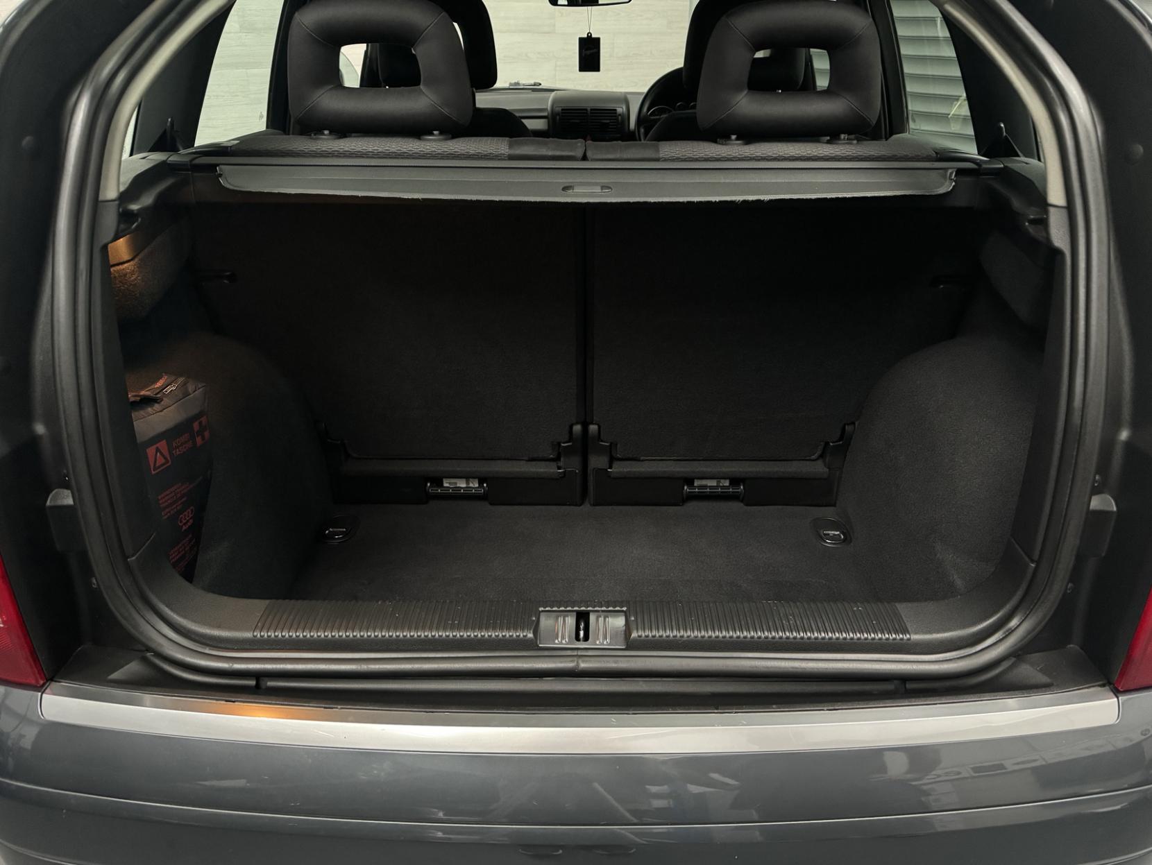 Audi A2 1.4 TDI SE Hatchback 5dr Diesel Manual (119 g/km, 75 bhp)