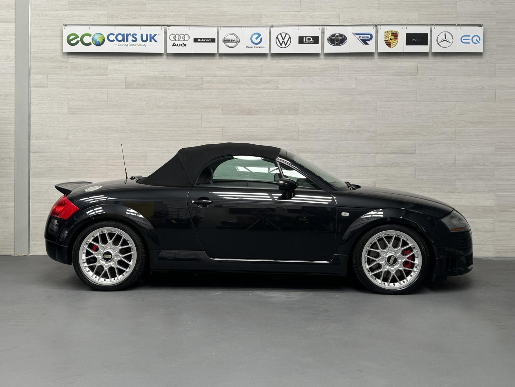 Audi TT 3.2 V6 Roadster 2dr Petrol Manual quattro (257 g/km, 247 bhp)