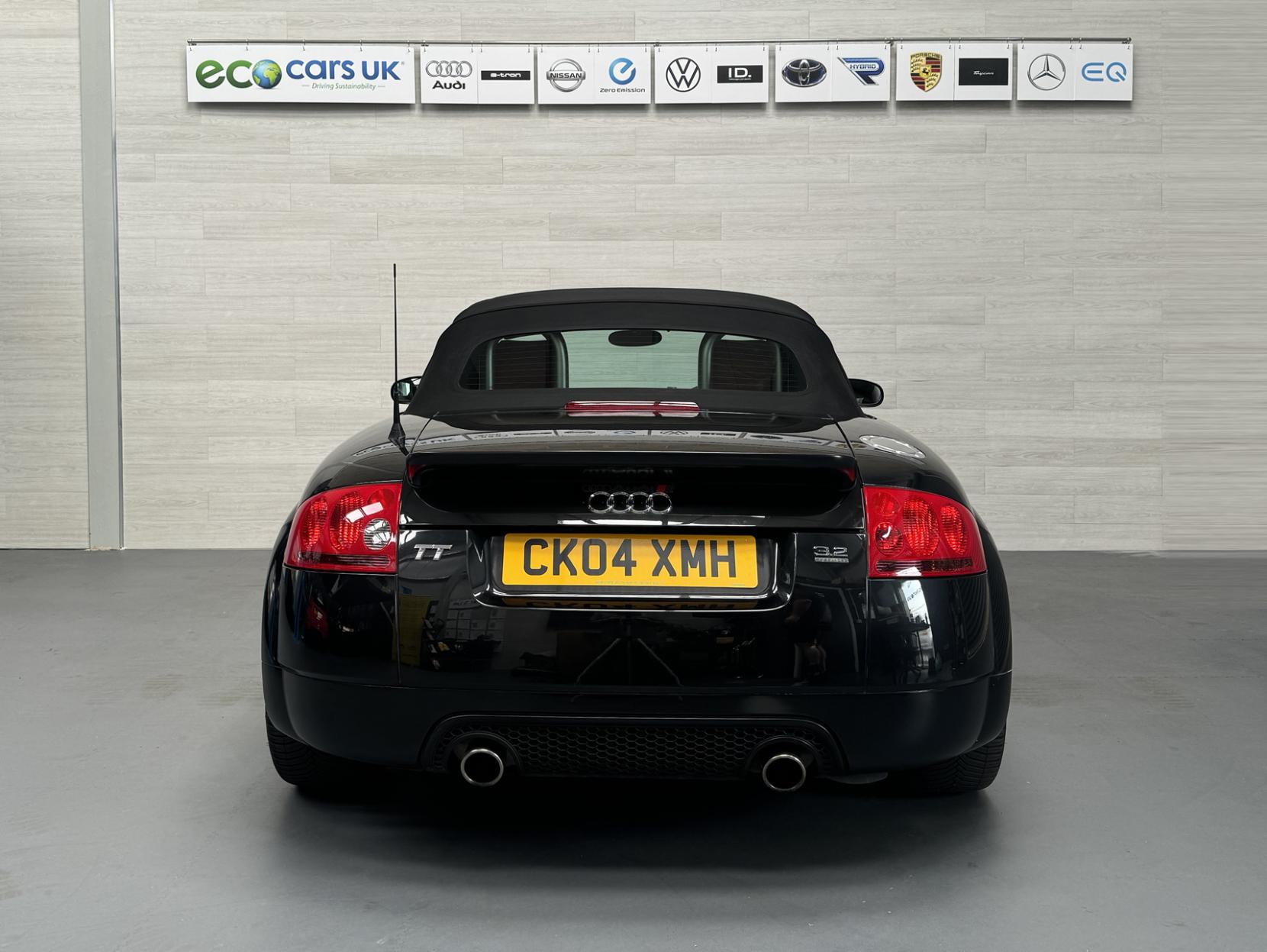 Audi TT 3.2 V6 Roadster 2dr Petrol Manual quattro (257 g/km, 247 bhp)