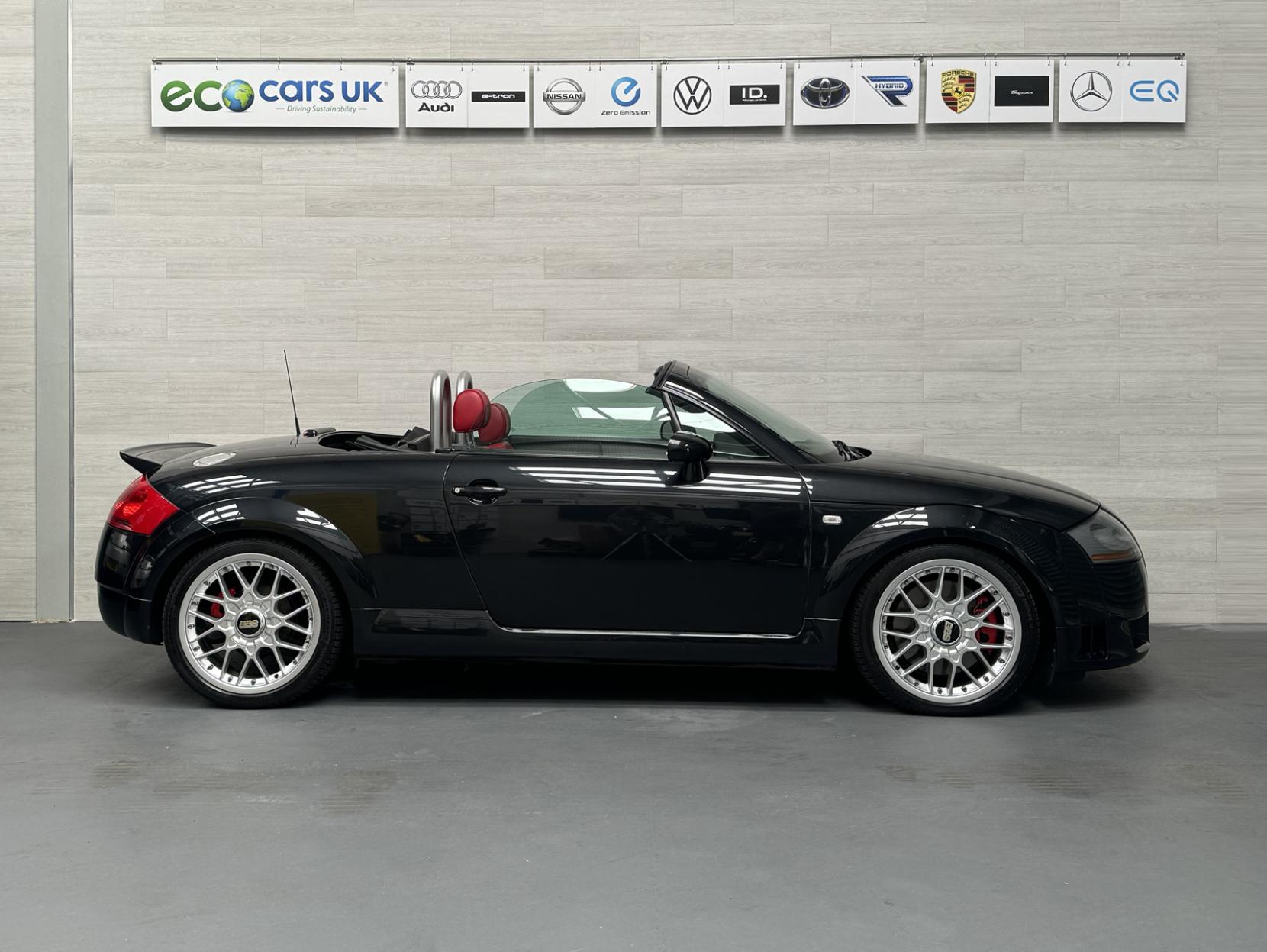 Audi TT 3.2 V6 Roadster 2dr Petrol Manual quattro (257 g/km, 247 bhp)