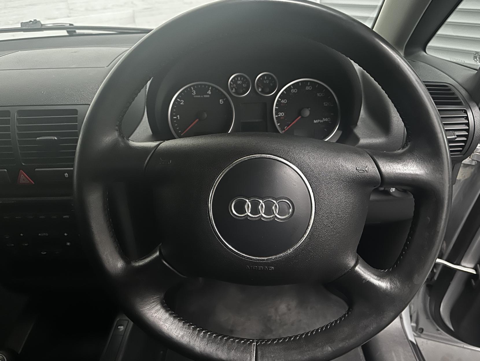 Audi A2 1.4 SE Hatchback 5dr Petrol Manual (144 g/km, 75 bhp)